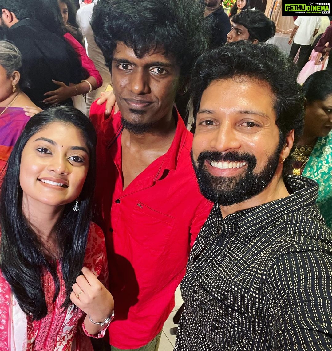 Santhosh Prathap - 98.1K Likes - Happy married life @vijaytvpugazh & @bensipugazh 👩🏻❤️👨🏻
wishing you both the best today and always 🤗
Stay blessed ❤️
Was lovely catch up with all of my favourites #cwc fam and @vijaytelevision fam 😘
#pugazhbensiya #marriage #cwc #vijaytv #love #family #happiness #gratitude #grateful