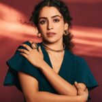 Sanya Malhotra Instagram – “Do whatever it takes, that’s the motto I live by.” 💗
Introducing @sanyamalhotra_ as our December cover star 🥰

Featuring – @sanyamalhotra_

Editor @cbdcruz 
Director  @thesrishkebab 
Photographer @mayank0491
Hair and Makeup Artist @natasha_mathias_ 
Stylist – @ayeshaaminnigam @shauryaathley 
Assistant Stylist – @aprajitapuri
Producer @saumyashresth 
Line Production @alltimefilmy.production 
Post Producer @vasavi_ginodia 
Editor and Colourist @sushiljaiswal2013
DOP @ershadershaad
Cover Story by @srijoni_roy 
Chief Copy Editor @seismicentropy
Editorial Coordinator @abhilashaa.tyagi
Social Media Marketing @shivanichatterjee @ekanshi.g 
Cover Design @disha__bhatia
Brand Solutions @kanikabhattacharya 
Project Lead @ayushguha 
Artist PR : @think_talkies
 
#SanyaMalhotra #WGC #December #digitalcover #idivadigitalcover #gold #goldjewellery #worldgoldcouncil #MyGoldGuide #GJEPCIndia #YouAreGold
@mygoldguide @gjepcIndia