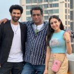 Sara Ali Khan Instagram – Super excited and grateful to be part of #MetroInDino. ❤️🎶🎼
Shoot begins soon!!! 🎥⏰

@anupampkher @neena_gupta @pankajtripathi @konkona @alifazal9 @fatimasanashaikh @anuragbasuofficial @ipritamofficial @tseriesfilms @tseries.official @anuragbasuproductions #BhushanKumar #KrishanKumar @shivchanana @tanibasu