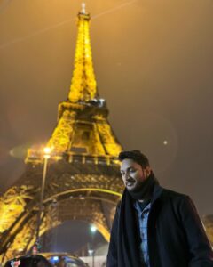 Sathish Krishnan Instagram - Once upon a time PARIS . Wonder baby . EIFFEL TOWER YOU BEAUTY . After a long time .#choreographer
