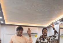 Sathish Krishnan Instagram - Some #JESSICA vibes in caravan with @pranksterrahul_official . Sending some love to #PRINCE @sivakarthikeyan . Let’s do this guys :)