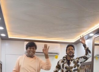 Sathish Krishnan Instagram - Some #JESSICA vibes in caravan with @pranksterrahul_official . Sending some love to #PRINCE @sivakarthikeyan . Let’s do this guys :)