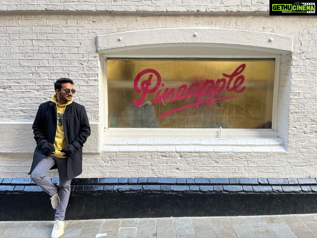 Sathish Krishnan Instagram - Wow nostalgic #pinapplestudio #london survival of the fittest