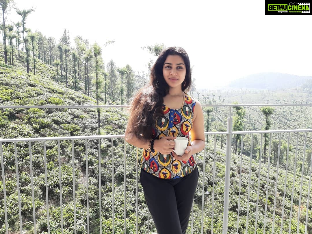 Satna Titus - 1.3K Likes - #familylove💕 #vacationmodeon #hubbylove❤️ #picturebyhubby📷