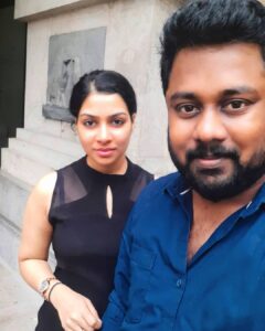 Satna Titus Instagram - Happy 4th anniversary to us 🥰💞 You are my time bearer 😍❤ Whene'er u not with me, i feel the seconds like a decade 🥺 Whene'er u with me, hours feel like seconds 💖💏❣✨❤
@karthik.krfilms ❤
#happyanniversarymylove #february6th2017 #satnakarthik #togetherforever #madeforeachother #mylovemylife #smileforever #myeverything #friendsturnedlovers #myhusbandismybestfriend