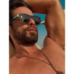 Shahid Kapoor Instagram – Gettin that vit D !!
