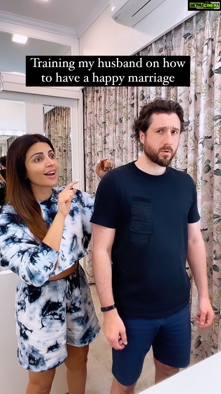 Shama Sikander Instagram - Thats the way to have a perfect marriage….😂😂 #miyanbiwi #husbandwife #jokes #memes #viral #comedy #comedyvideos #comedyreels #funnyreels #tylorswift #newsong #shamasikander #jamesmilliron #partners #lifepartner #couplegoals