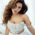 Shama Sikander Instagram - Lazy Lamhe.... . . . #stylefashion #fashionista #beauty #gorgeous #shootdairies #photoshoot #shamasikander