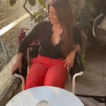 Shama Sikander Instagram - If you want your home Balconies/Terreces/ Patios/Gardens to have your vibe then go check out @loomcraftsluxuryfurniture Truly luxurious, outdoor furniture with ample amount of variety and quality. True praises and love from the heart of a happy client ♥️♥️♥️😇 . . . #reelsinstagram #reelitfeelit #reelsvideo #collaboration #shamasikander #shamasikanderreels Mumbai, Maharashtra