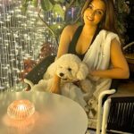 Shama Sikander Instagram - Sipping my cup of tea, spending my ME time was never better before…. Thank you @loomcraftsluxuryfurniture for making such amazing outdoor furniture so i can enjoy my evening sunsets 🌅 ❤️☺️☺️ . . . #fashionstyle #furniture #white #collaboration #lights #purelove #photoshoot #metime #shamasikander Mumbai, Maharashtra