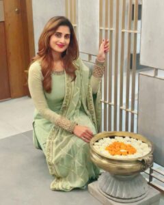 Shamlee Instagram - And more celebration 🪔 
Outfit - @rehanabasheerofficial