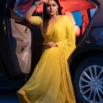 Shamna Kasim Instagram – Beauty begins the moment you decide to be yourself…. 
 
Styling: @vasudevan.arun 
Costume: @indie_vastralay 
Jwellery: @kushalsfashionjewellery 
Pics: @v_capturesphotography 
Hairstylist: @hairartistpoojagupta 
Personal staff: @pranay_kohli 
#dhee dancing icon #etvtelugu #lovemyjob🧿