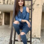 Shefali Jariwala Instagram - Just like that ... #denimondenim #comfortable . . . #style #sassy #comfy #denimlove #fresh #instapic #instastyle #blue #mondaymood #nomondayblues #picoftheday