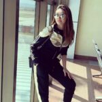Shefali Jariwala Instagram - "Because when you stop and look around, this life is pretty amazing." . . . Styled by-@stylebytaashvi Outfit-@swagboutique_forher #airportstyle #airportlife #travelgram #travelholic #lovemylife #sunglasses #givenchy #gucci #fashionista #swag #swaggirl #girlboss #wednesdayvibes #instamood #instapic