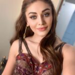 Shefali Jariwala Instagram - I am who I am, I am what I am, I do what I do and I ain’t never gonna do it any different. I don’t care who likes it and who doesn’t ! . . . #tuesdaythoughts #tuesday #loveyourself #instapic #instadaily #selfie #selﬁeoftheday #positivity