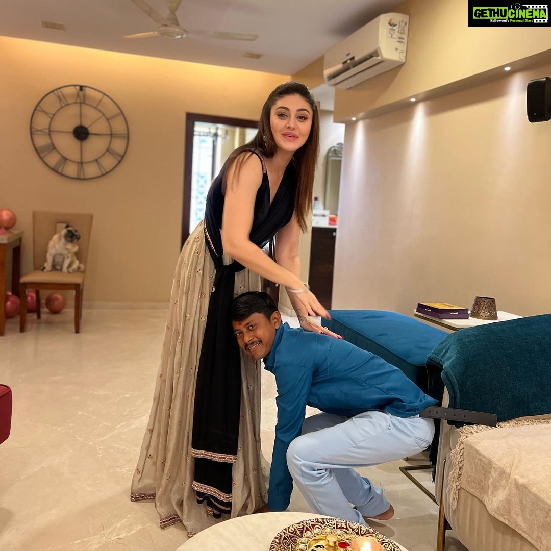 Shefali Jariwala Instagram - Mere Bhai ! #rakshabandhan . . . #brotherandsister #love #gratitude #rakhi #blessed #happiness #joy #festive #fridayvibes #positivity #instagood #instalove #rakshabandhan2022