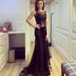 Shefali Jariwala Instagram - Bigg Boss Finale.... It’s been one hell of a run. But all good things must come to an end .... Styled by @saachivj Outfit by @rohitkverma Makeup by @makeup.yasmin @colorstv #biggboss13 #biggbossfinale