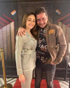 Shefali Jariwala Instagram - Family ! @hindustanibhau .
.
.
#family #brotherandsister #love #happy #biggboss13 #bigboss #instalove #instafamily #picoftheday