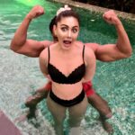 Shefali Jariwala Instagram - Stronger than ever …. Together! 💪🏻 @paragtyagi ❤️ #couplegoals #lovestory . . . #saturdaynight #weekendvibes #funtimes #couplegoals❤ #strongissexy #togetherforever #pooltime #chillvibes #love #instapic #goofy #livelaughlove #goodlife