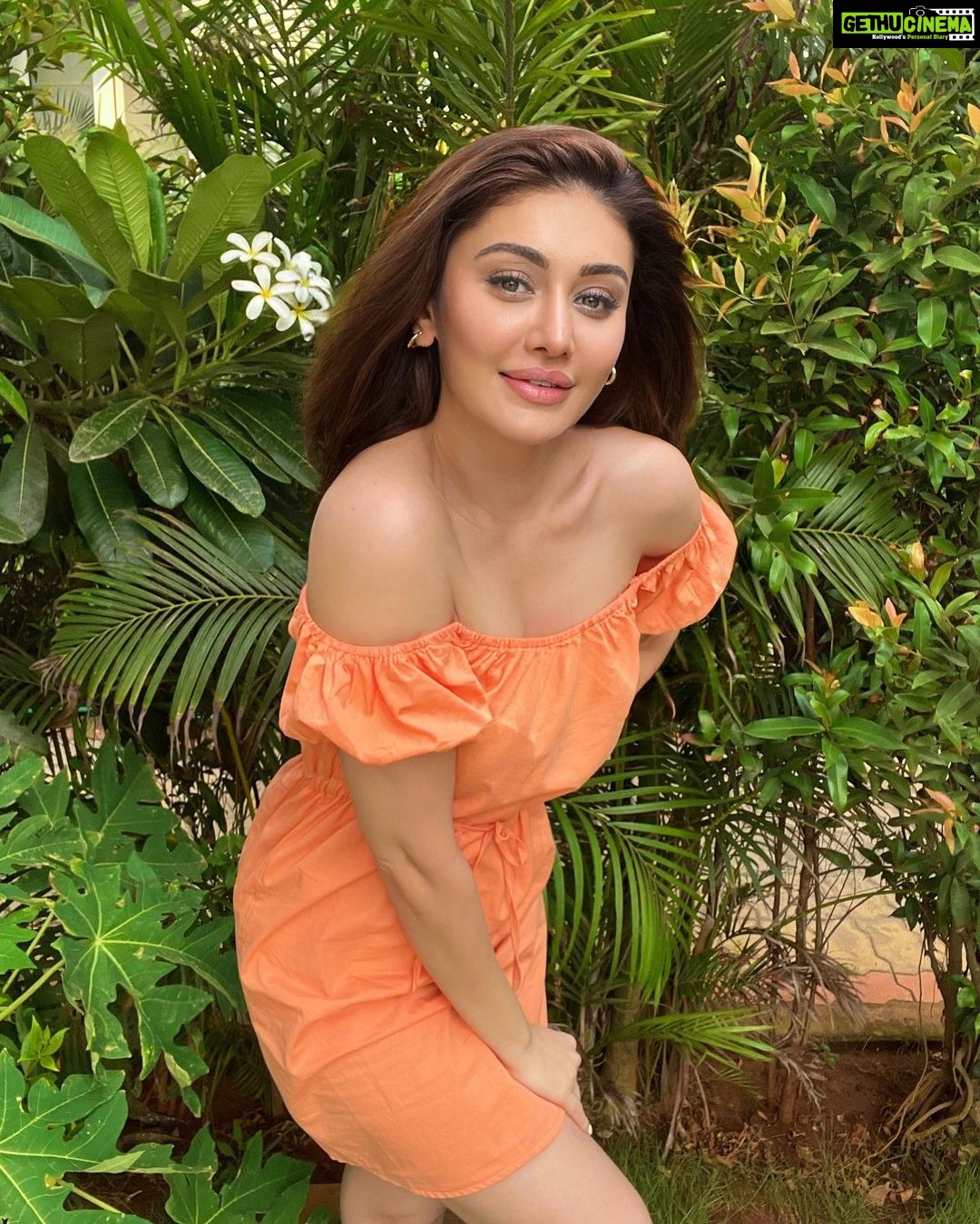 Shefali Jariwala Instagram Peachy Keen mondaymood monday shefali-jariwala-instagram-peachy-keen-mondaymood-monday