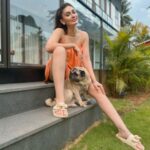 Shefali Jariwala Instagram - Me with mine ! @simba_mommys_boy #goodlife . . . #goa #chillmode #relaxtime #thursdayvibes #loveisintheair #funtimes #goadiaries #instadaily