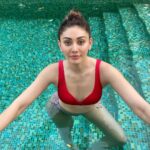 Shefali Jariwala Instagram - Aqua-holic ! #pooltime #summerlovin . . . #sundayfunday #sundayvibes #poolside #chillin #funtimes #instagood #sunday #love
