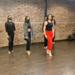 Shefali Jariwala Instagram - Rehearsal time ! #dancelover #dancereels #dancereelsindia #reelkarofeelkaro #jaquelinefernandez #kaantalaga #bollywoodstyle