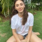 Shefali Jariwala Instagram - Summer is coming … ! #summervibes☀️ . . . #outdoorlifestyle #chillvibes #goodtimes😊 #happymonday