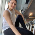 Shefali Jariwala Instagram - Glowing and growing! #nofilternecessary #feelinghealthy . . . #strongisthenewsexy #glowgoals #workhardstayhumble #tgif