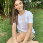 Shefali Jariwala Instagram - Summer is coming … ! #summervibes☀️ . . . #outdoorlifestyle #chillvibes #goodtimes😊 #happymonday