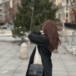 Shefali Jariwala Instagram - Cold hands… Warm heart ! #goodvibes . . . #winter #newyork #citylife #wanderlust #chilling #love #wednesday #pic #instadaily New York City, N.Y.