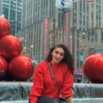 Shefali Jariwala Instagram – I’m just a little apple in the Big Apple.
#newyork #travelgram 
.
.
.
#winter #chills #nyclife #love #citygrammers #mondaymood #picoftheday #instadaily New York City, N.Y.