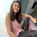 Shefali Jariwala Instagram - My happy place ! #hapeace . . . #gymgirl #mondaymotivation #fitnesslife #happygirl #instagood #smilemore #positivity #goodvibes Anytime Fitness India