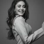 Shefali Jariwala Instagram - My mood today ! #photodump . . . @pyumishra @dieppj @makeup.yasmin . . . #blackandwhite #wednesday #mood #instamood #pic #instadaily