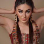 Shefali Jariwala Instagram – Fearlessly Authentic!
#sassy #attitude 
📸 @dieppj 
Styled by @pyumishra 
Outfit @aseemkapoor_official
Jewlery @rama_i.n.d.i.a
@makeup.yasmin 
.
.
.
#tgif #ootd #weekend #vibes #friday #pics #love #chic #boho #indowestern #style #instadaily