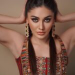 Shefali Jariwala Instagram - Fearlessly Authentic! #sassy #attitude 📸 @dieppj Styled by @pyumishra Outfit @aseemkapoor_official Jewlery @rama_i.n.d.i.a @makeup.yasmin . . . #tgif #ootd #weekend #vibes #friday #pics #love #chic #boho #indowestern #style #instadaily