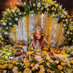 Shefali Jariwala Instagram - Wishing a beautiful, colourful and cheerful Ganesh Chaturthi to everyone. May this festive occasion bring along many more smiles and many more celebrations for you ! #ganpatibappamorya #ganeshchaturthi #ganpati #2022 . . . @paragtyagi @simba_mommys_boy #celebration #positivevibes #positivity #happiness #gratitude #abundance #instagood #instapic