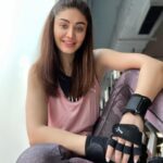 Shefali Jariwala Instagram - My happy place ! #hapeace . . . #gymgirl #mondaymotivation #fitnesslife #happygirl #instagood #smilemore #positivity #goodvibes Anytime Fitness India