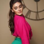 Shefali Jariwala Instagram - I never met a color I didn’t like ! ❤️❤️❤️ #color #lover 📸 @dieppj 👗 @pyumishra Outfit @in.urbansuburban Neck piece @mozaati Ring @the_bling_girll Heels @officialsomethingi 💄👩‍🦰 @makeup.yasmin . . . #colorblock #trend #ootd #instafashion #chic #sassy #thurday #picoftheday #instapic