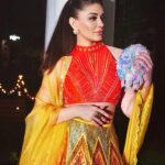 Shefali Jariwala Instagram - The power to be limitless lies within us…. #navratri . . . Styled by @pyumishra Lehenga @siddharthabansal_ Jewelry @hetalshahofficial Bag @arastudio.in @makeup.yasmin @madhurihairstylist . . . #navratri2021 #colors #festive #positivevibes #strength #love #gratitude #instadaily #friday #pic