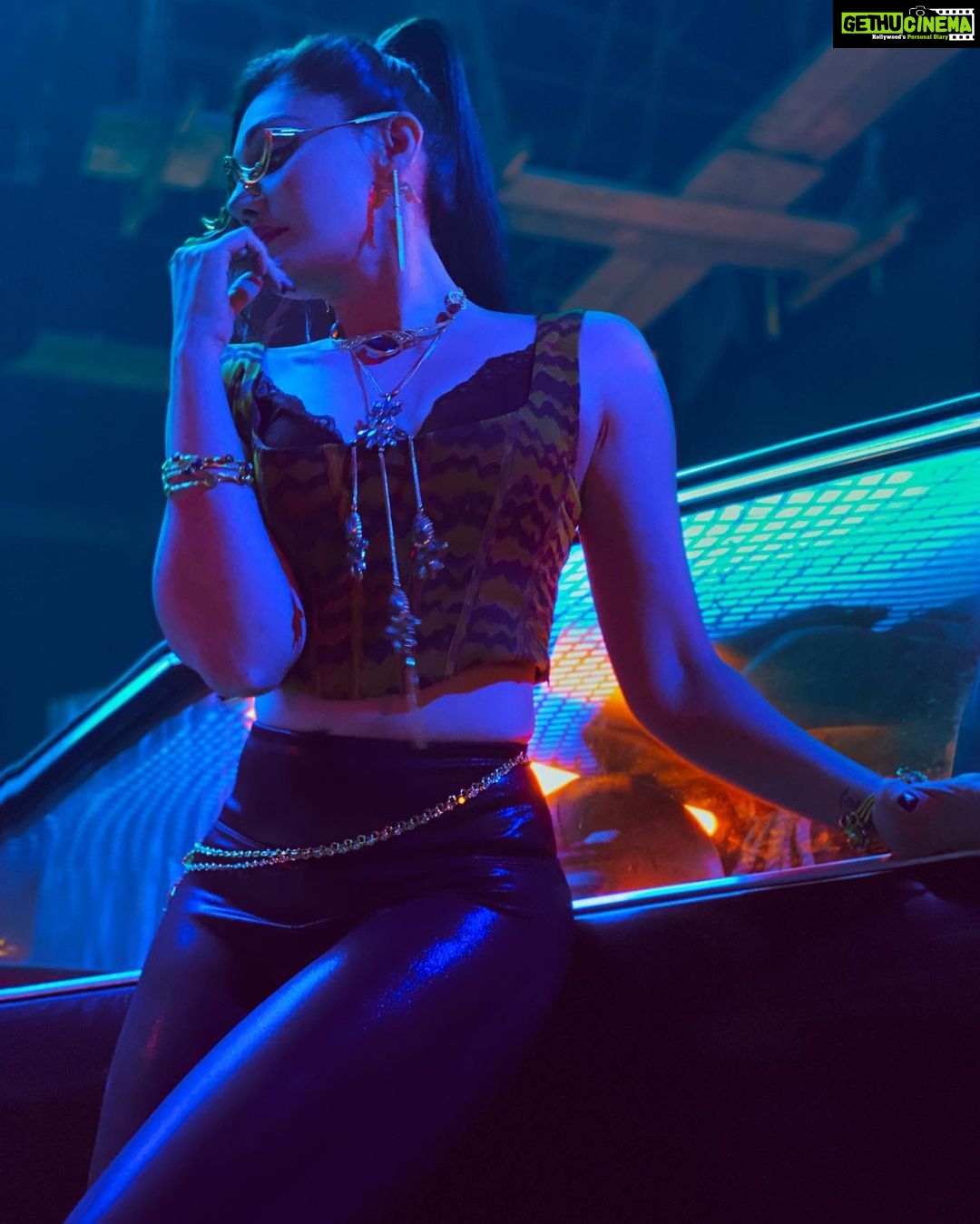 Shefali Jariwala Instagram - She is fire & ice… you’ll fear the cold & crave the burn ! #bts #comingsoon . . . #sassy #attitude #killer #killingit #saturday #pic #instadaily #shooting #filming