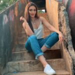 Shefali Jariwala Instagram - No #mondayblues . . . #nomondayblues #blue #sunshine #happygirl #instadaily