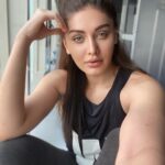 Shefali Jariwala Instagram - Be strong mentally… and physically! #fitness #fitgirl . . . #saturdayvibes #gymlover #spreadlove #positivity #mentalhealth #strongnotskinny #strongwomen #weekendvibes #instadaily