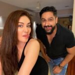Shefali Jariwala Instagram - About last night… #celebrating with @paragtyagi . . . #athome #love #spreadlove #spreadpositivity #tgif #instadaily #funtimes