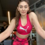 Shefali Jariwala Instagram - Glowing & Growing ! #saturday #workout . . . #fitgirl #noexcuses #workhard #gym #love #strongnotskinny #fitness #goals #transformation #saturdaymood #instadaily