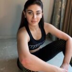 Shefali Jariwala Instagram - Always be a work-in-progress…. #workhard . . . #fitgirl #fitness #goals #workhardplayhard #friday #mood #strongnotskinny #tgif #instapic