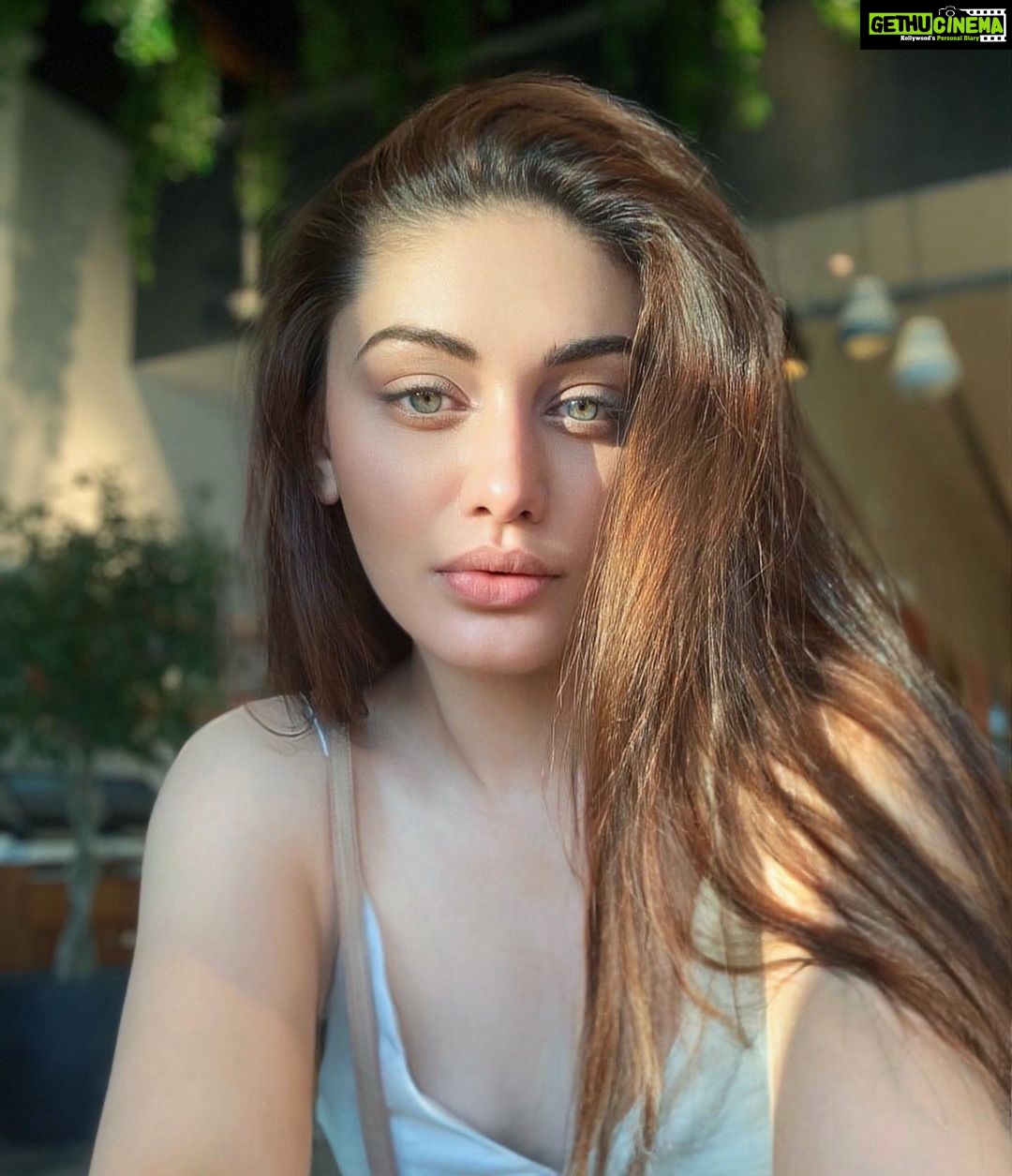 Shefali Jariwala Instagram - Love the skin you’re in… #nomakeup #healthy . . . #healthylifestyle #saturday #goodvibes #fit #weekend #mood #instagood #picoftheday