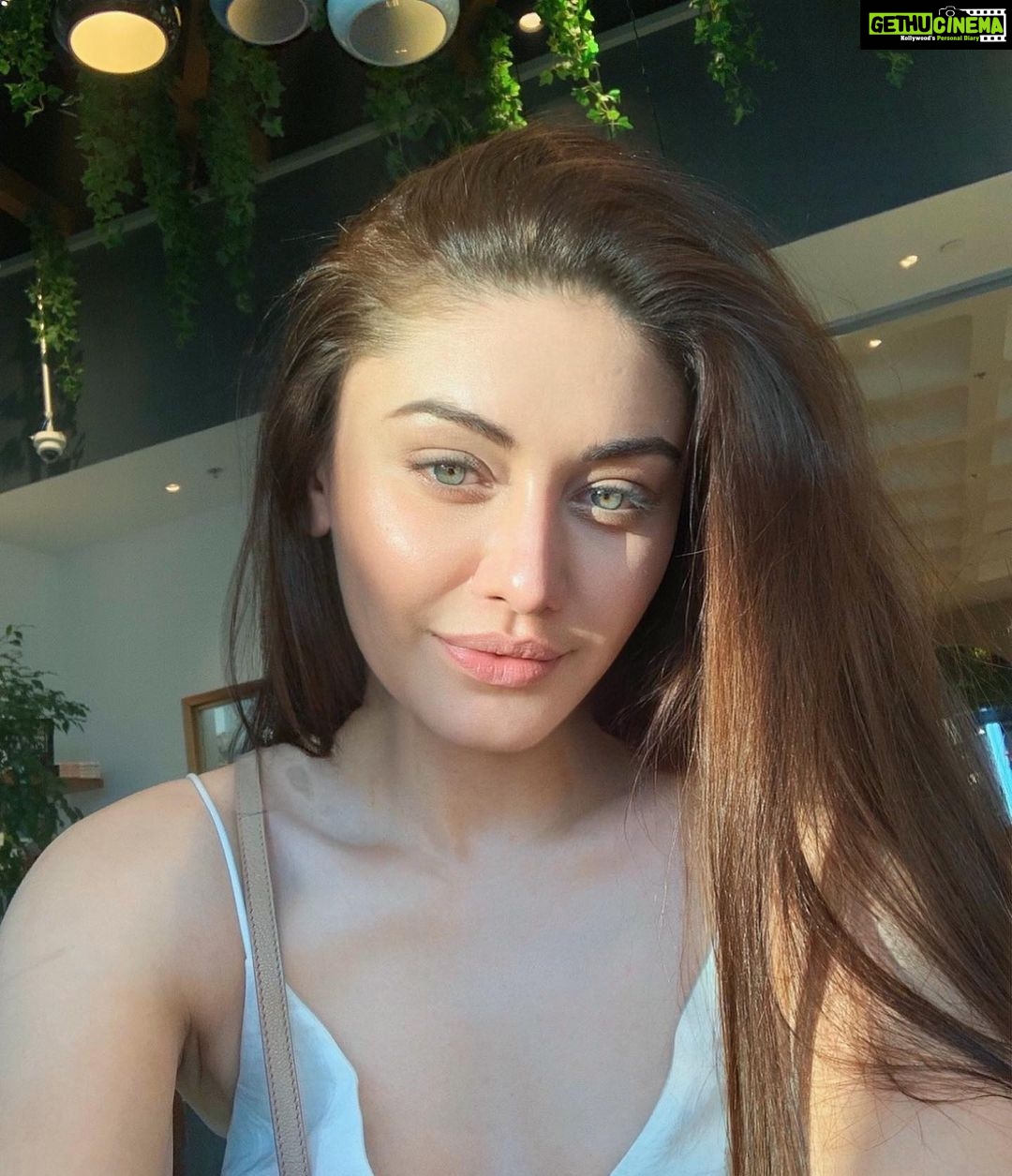 Shefali Jariwala Instagram - Love the skin you’re in… #nomakeup #healthy . . . #healthylifestyle #saturday #goodvibes #fit #weekend #mood #instagood #picoftheday