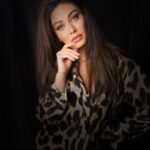 Shefali Jariwala Instagram - Stay wild ! #fearless #sassy . . . #nomondayblues #mondaymotivation #leopardprint #love #instapic #monday #picture #besafe