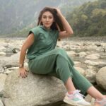 Shefali Jariwala Instagram - I have a therapist, her name is NATURE.. #naturelovers #green . . . #wanderlust #beautiful #positivevibes #naturelover #greenery #motherearth #thursday #picture #instadaily